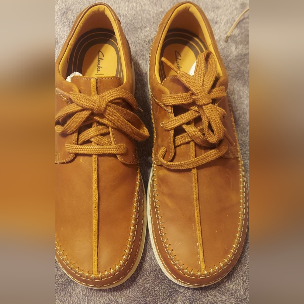 Clarks Nature 5 Tie oxfords in Beeswax Leather. 